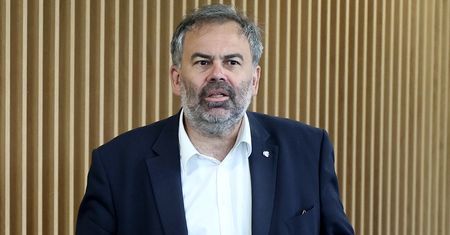 Polacy bez dopłat do emerytur. Alarmuje ws. projektu