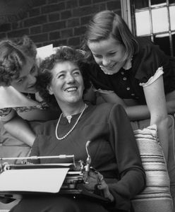 Problem z klasyką literatury dla dzieci. Niechlubna przeszłość Enid Blyton