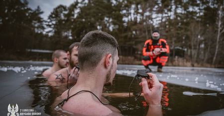 Ekstremalne szkolenie z hipotermii. Terytorialsi na granicy wytrzymałości