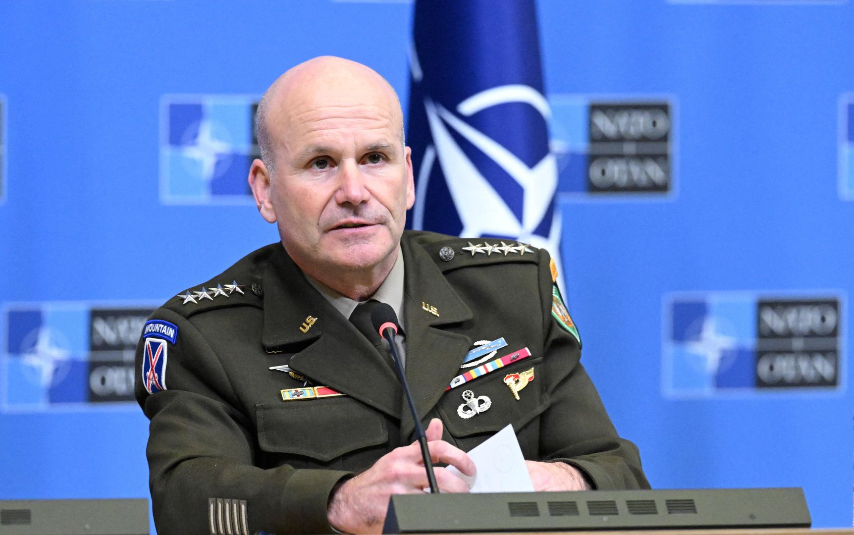 Dowódca sił NATO w Europie ostrzega przed Rosją: Gotowa do użycia siły