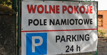 Przegrywają walkę z hotelami. Idą pod młotek. "Pensjonaty nie wytrzymują presji"