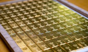 Gwałtowna przecena złota. Oto co się dzieje na rynku kruszców