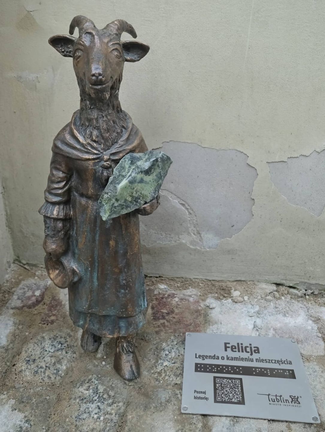 Koziołek Felicja przy ul. Jezuickiej