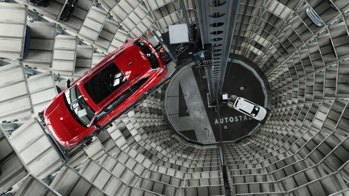 WOLFSBURG, GERMANY - MARCH 11: Volkswagen passenger cars stand on elevators in one of the twin storage tower at the Volkswagen Group Autostadt visitors' center on March 11, 2025 in Wolfsburg, Germany. Volkswagen announced today that the company's profits fell by 30.6% compared to 2023, citing higher costs and lower sales in China as contributing factors. (Photo by Sean Gallup/Getty Images)