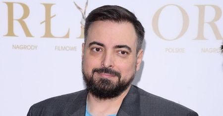 Tomasz Sekielski prezentuje efekty spektakularnej metamorfozy podczas sesji zdjęciowej. Fani komplementują: "Jaki SZCZUPLACZEK" (FOTO)