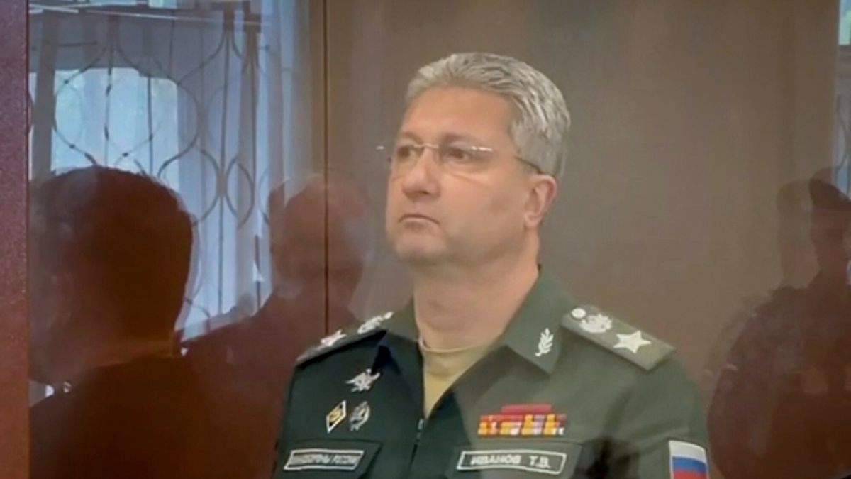 Wiceminister obrony Timur Iwanow aresztowany pod zarzutem korupcji
This grab from a handout footage taken and released by Moscow City Court press service on April 24, 2024 shows Timur Ivanov, Russian deputy DefenCe Minister, standing in a glass cage at the Basmanny District Court in Moscow. Russian law enforcement have detained Deputy Defence Minister Timur Ivanov on suspicion of taking bribes, Russia's Investigative Committee said on April 24, 2024. The arrest of Timur Ivanov, a long-time ally of Defence Minister Sergei Shoigu, is the most dramatic corruption case in Russia in recent years, and comes as spending on the military has ballooned amid its offensive on Ukraine. (Photo by Handout / MOSCOW CITY COURT PRESS SERVICE / AFP) / RESTRICTED TO EDITORIAL USE - MANDATORY CREDIT "AFP PHOTO /MOSCOW CITY COURT PRESS SERVICE" - NO MARKETING NO ADVERTISING CAMPAIGNS - DISTRIBUTED AS A SERVICE TO CLIENTS
HANDOUT