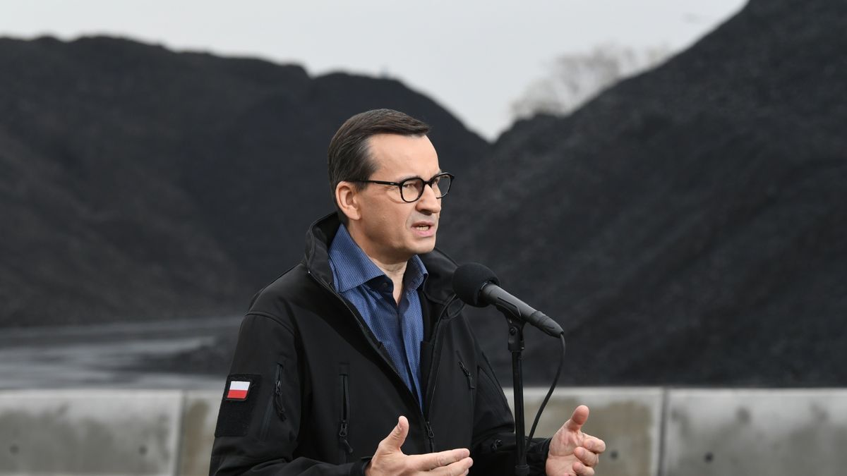 Mateusz Morawiecki zapewnia, że węgiel jest dobrej jakości. PAP/Adam Warżawa