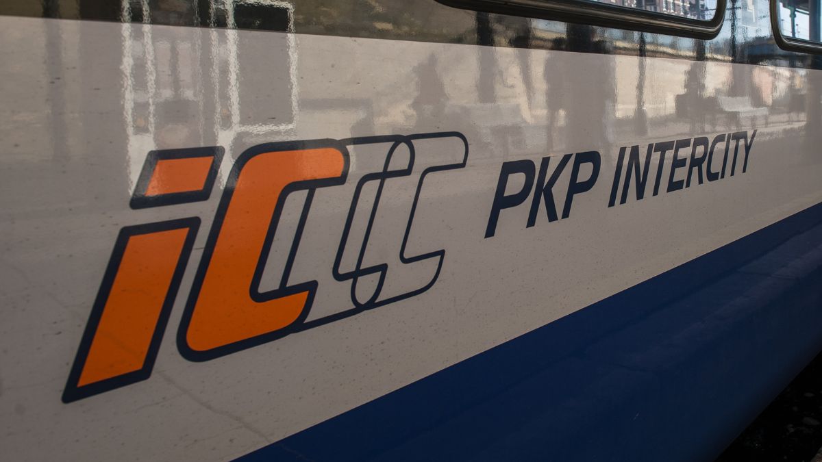 Ewakuacja pociągu, jadącego z Frankfurtu do Warszawy.