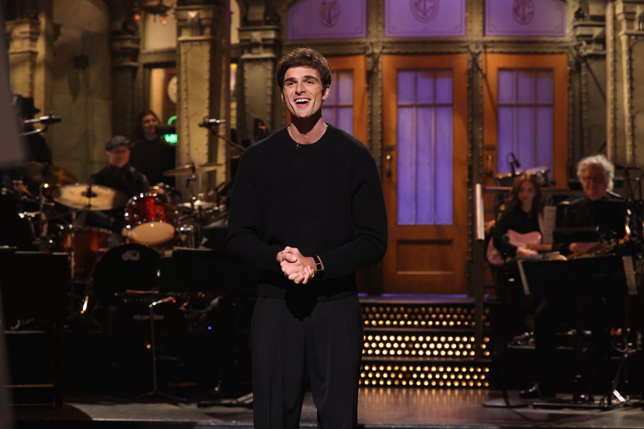 SATURDAY NIGHT LIVE -- "Jacob Elordi, Renée Rapp" Episode 1853 -- Pictured: Host Jacob Elordi during the Monologue on Saturday, January 20, 2024 -- (Photo by: Will Heath/NBC via Getty Images)