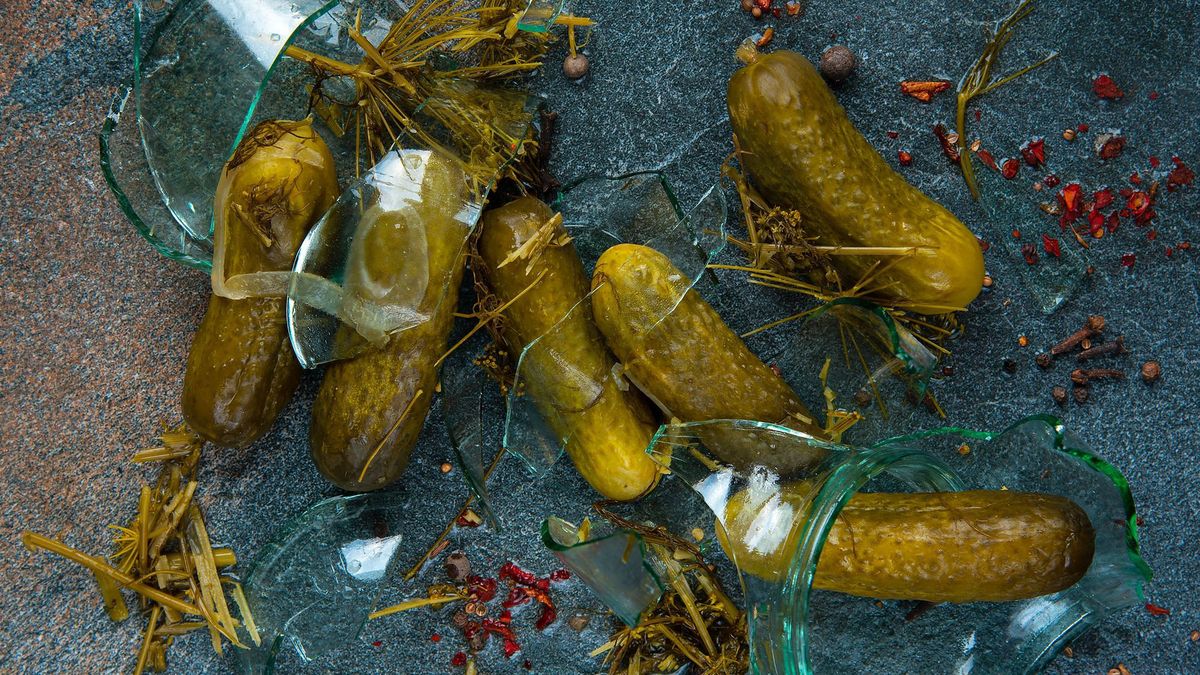 Kto musi zapłacić za rozbity słoik w sklepie?