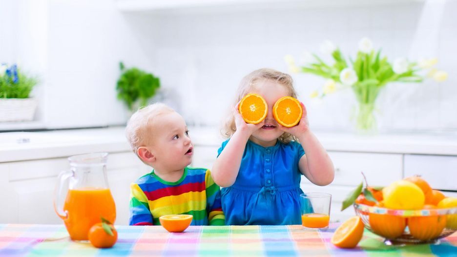 Jak skłonić dzieci do jedzenia warzyw i owoców? 