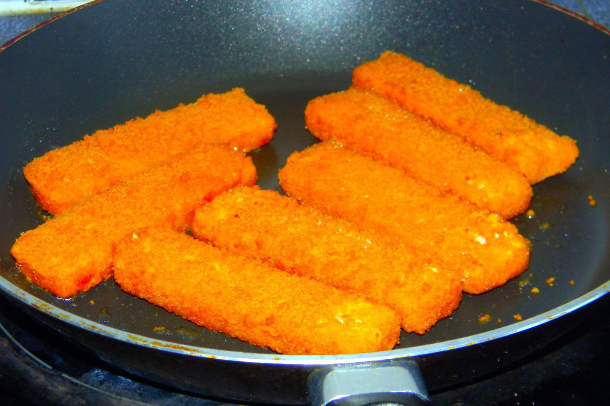 Hidden dangers: Why fish sticks are a health risk for kids