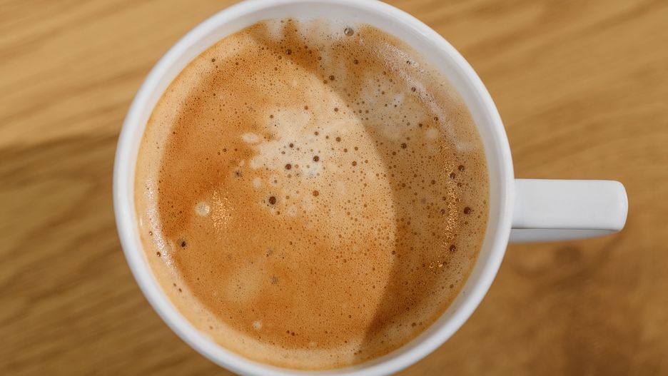 Kawa z mleczkiem kokosowym pomaga schudnąć