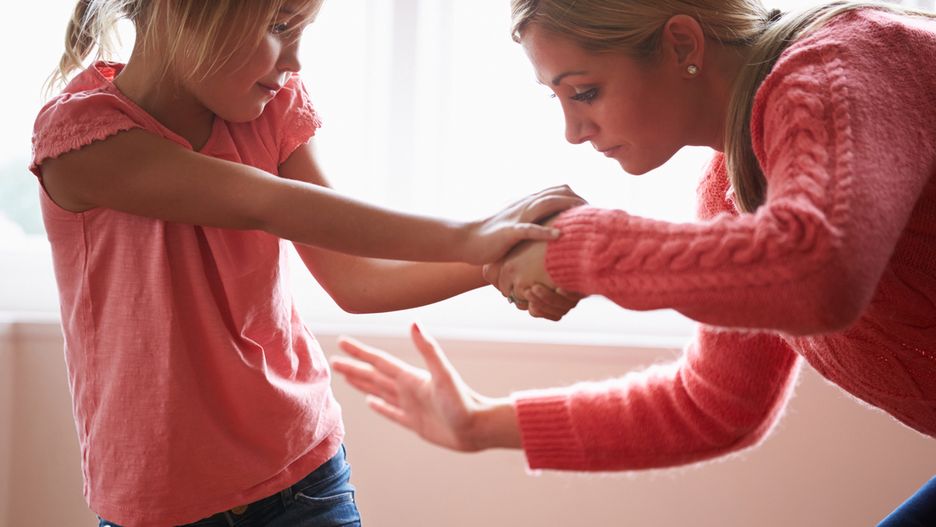 Klaps to nie bicie? Reakcje po słowach Rzecznika Praw Dziecka