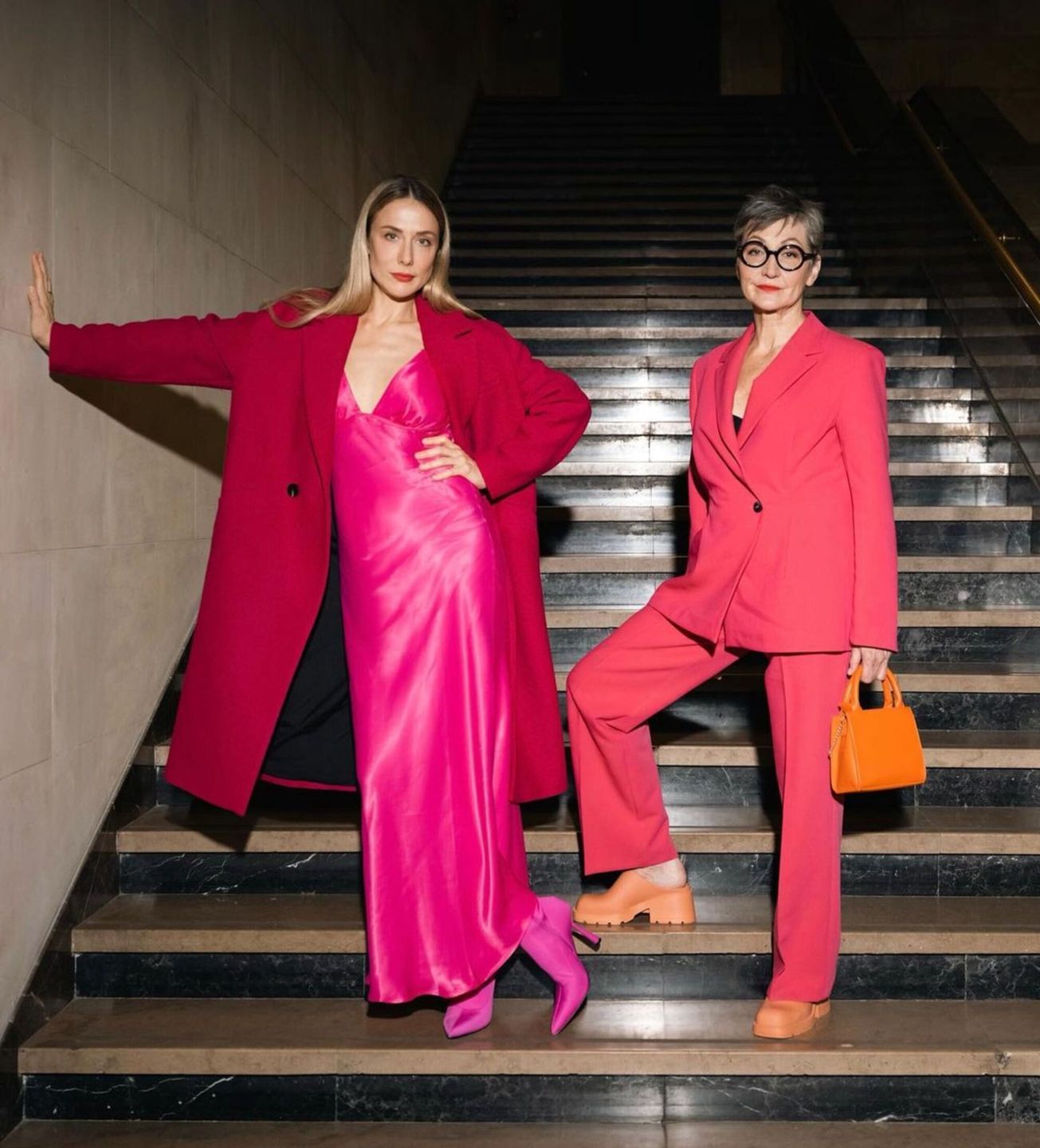 Natalia Klimas w płaszczu w kolorze magentaInstagram/nataliaklimas