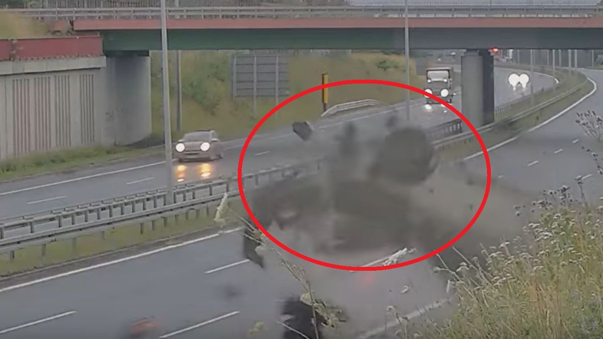 Nagranie z Rudy Śląskiej. Dachowanie na DTŚ