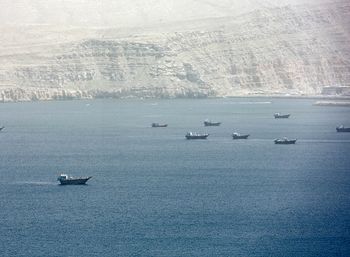 Ruch statków w cieśninie Ormuz znów zamarł. Ożywienie było chwilowe