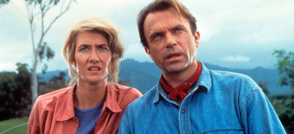 Laura Dern i Sam Neill w "Parku Jurajskim" z 1993 r.