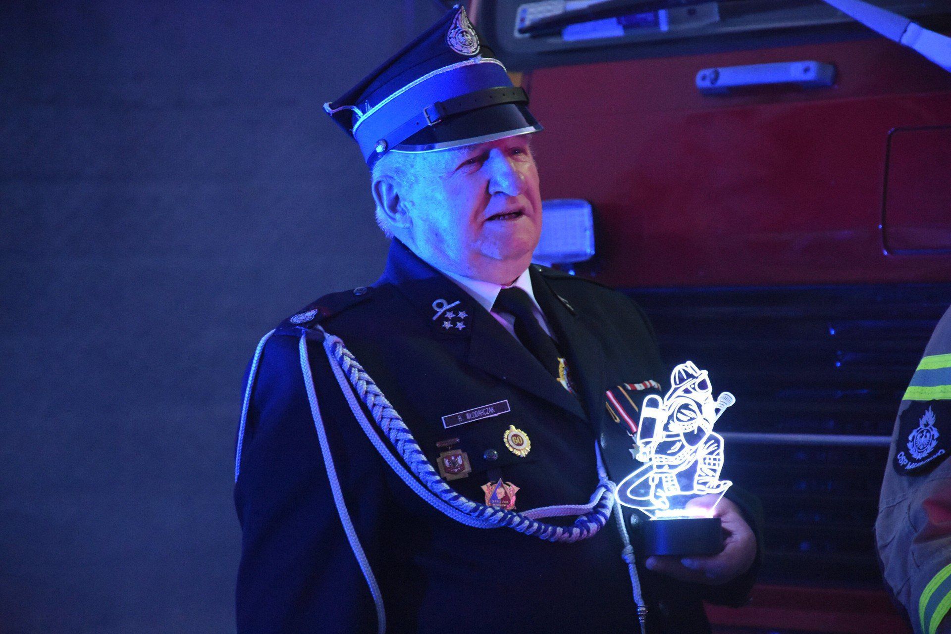 Prezes OSP Masłowo, druh Benedykt Włodarczak podkreślił, że ten historyczny dzień to zwieńczenie wieloletnich starań, by nowe auto trafiło do jednostki.