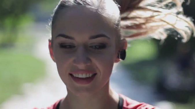 Earity - bezprzewodowe słuchawki sterowane głosem. Powiedz “tak”, żeby odebrać połączenie 1