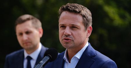 Rafał Trzaskowski o "inwigilacji" Sławomira Nowaka. "Zobaczymy, czy to się potwierdzi"