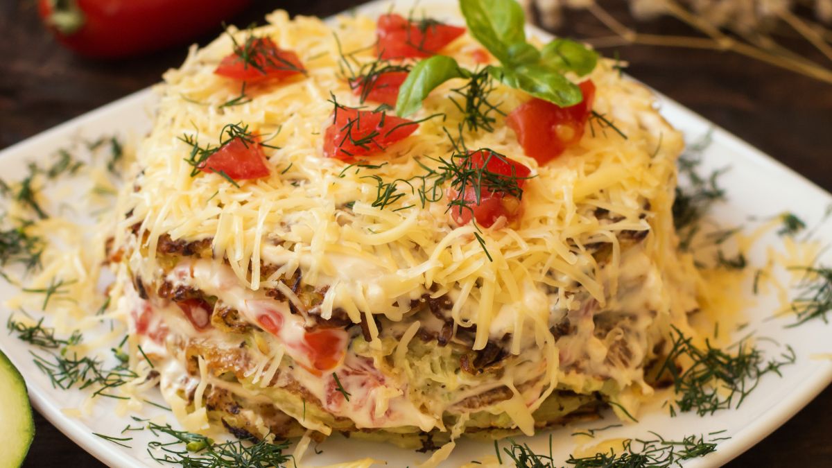 Tort z cukinią i serem