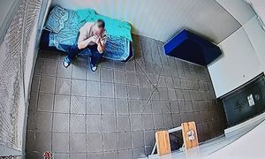 Zajmował się 11-miesięczną córką. Zataczał się przy wózku