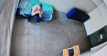 Zajmował się 11-miesięczną córką. Zataczał się przy wózku