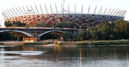 Warszawa. Mecz Polska - Anglia na Stadionie Narodowym. Utrudnienia w ruchu