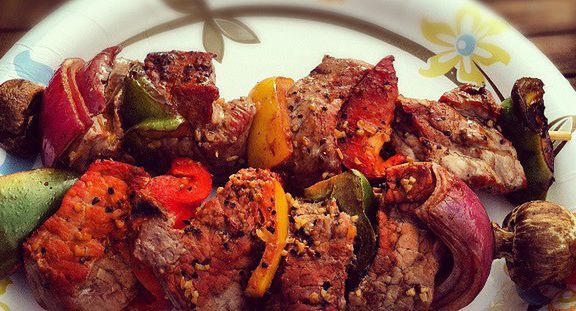 Kebab najchętniej wybieranym przez Polaków posiłkiem na mieście