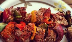 Kebab najchętniej wybieranym przez Polaków posiłkiem na mieście