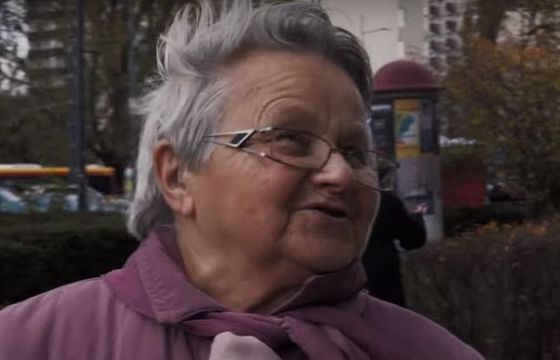 Staruszka opowiedziała w sondzie o ciężko chorym synu. Internauci zebrali dla nich kilkaset tys. zł