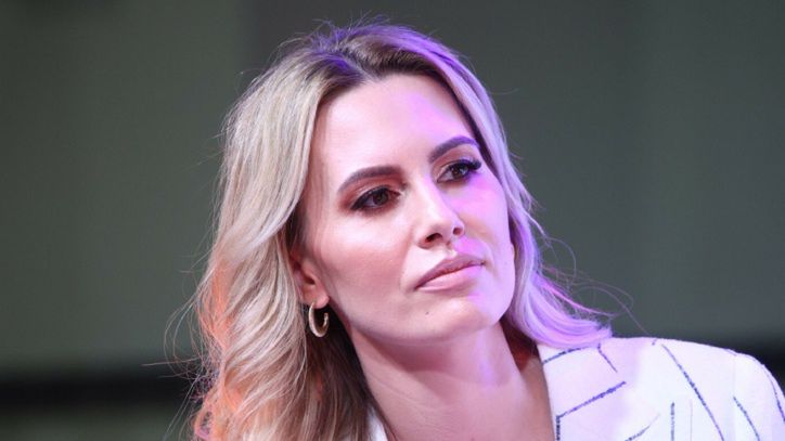 Wczasująca się w Los Angeles Agnieszka Hyży prawi o CENACH W USA