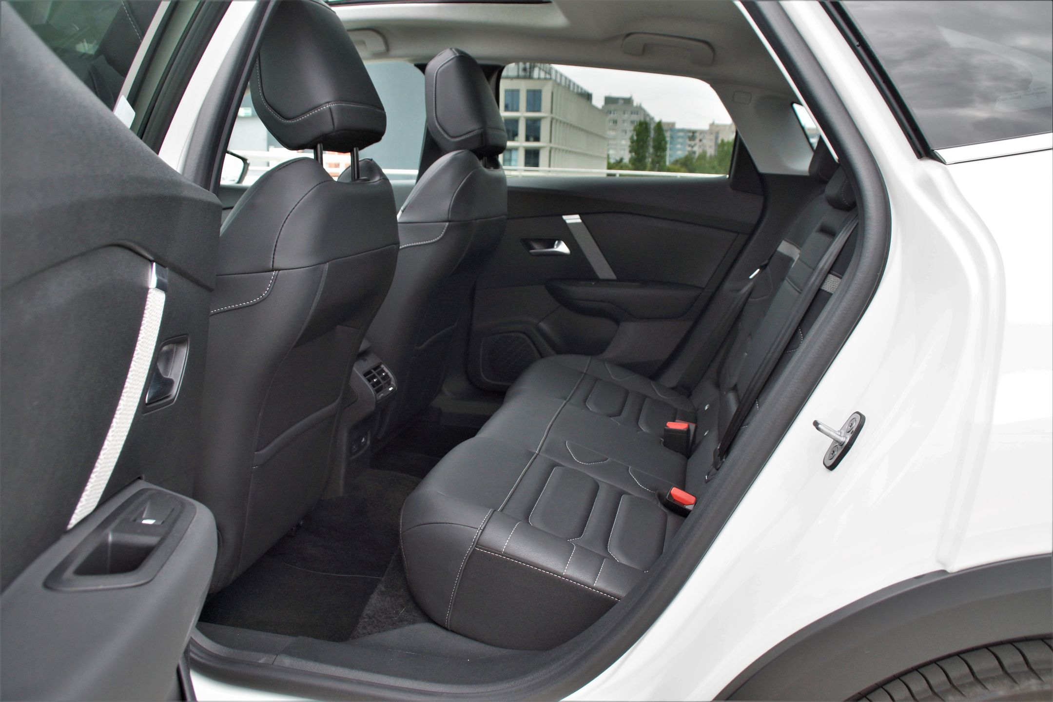 Citroën ë-C4 X