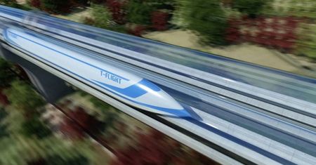 Chiński gigant pędzi jak samolot. Pociąg osiągnął prędkość 800 km/h