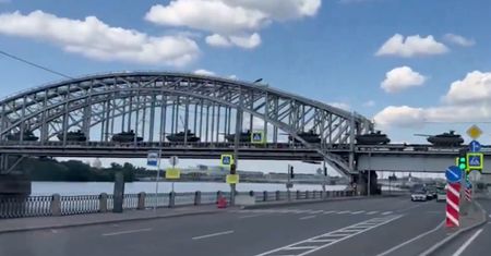 Dziwne ruchy Rosjan. Wysłali czołgi bliżej granicy NATO