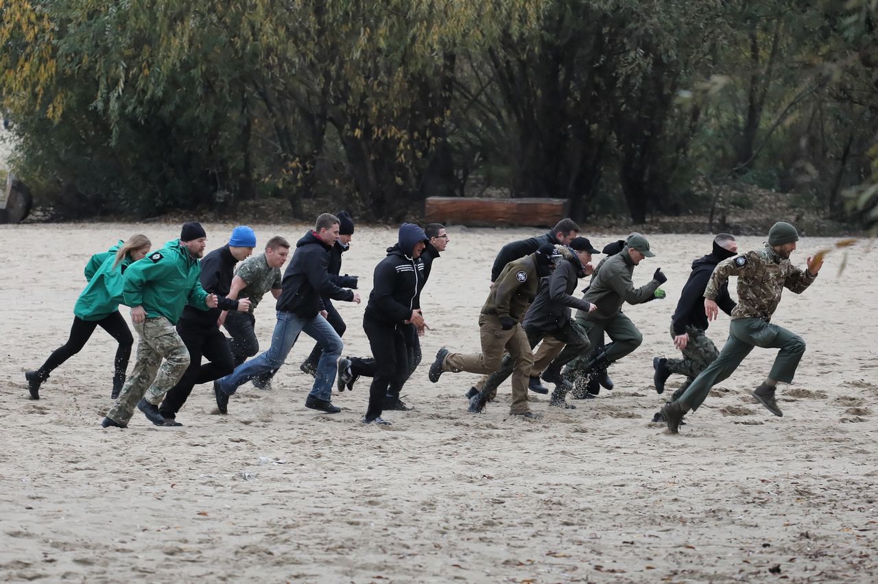 10.11.2019 r. Ćwiczenia Straży Marszu Niepodległości przed Marszem Niepodległości