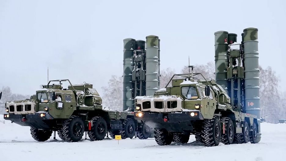 BREST, BELARUS - FEBRUARY 3: (---EDITORIAL USE ONLY - MANDATORY CREDIT - "RUSSIAN DEFENSE MINISTRY / HANDOUT" - NO MARKETING NO ADVERTISING CAMPAIGNS - DISTRIBUTED AS A SERVICE TO CLIENTS----) S-400 defense systems, sent by Russia, are seen at the Brestsky training ground ahead of the Allied Resolve - 2022 joint military exercise near Brest, Belarus, on February 03, 2022. The joint military exercises of the armed forces of Russia and Belarus 'Allied Resolve - 2022' will be held from February 10 to 20. (Photo by Russian Defense Ministry / Handout/Anadolu Agency via Getty Images)