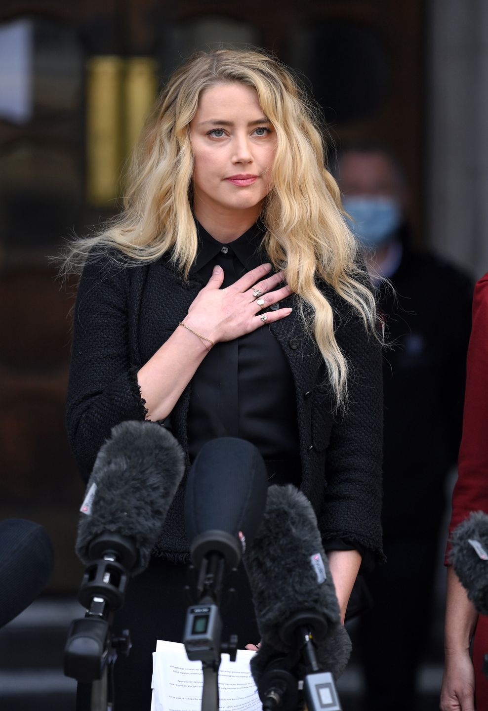 Amber Heard przyznała się do oszukiwania fundacji charytatywnych