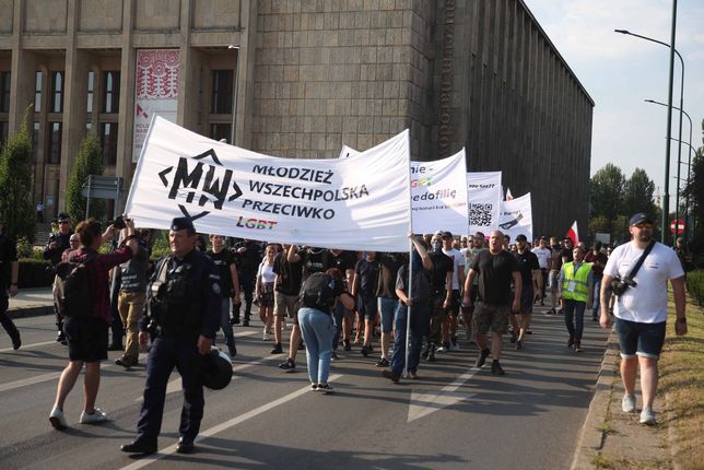 Marsz Młodzieży Wszechpolskiej w Krakowie 