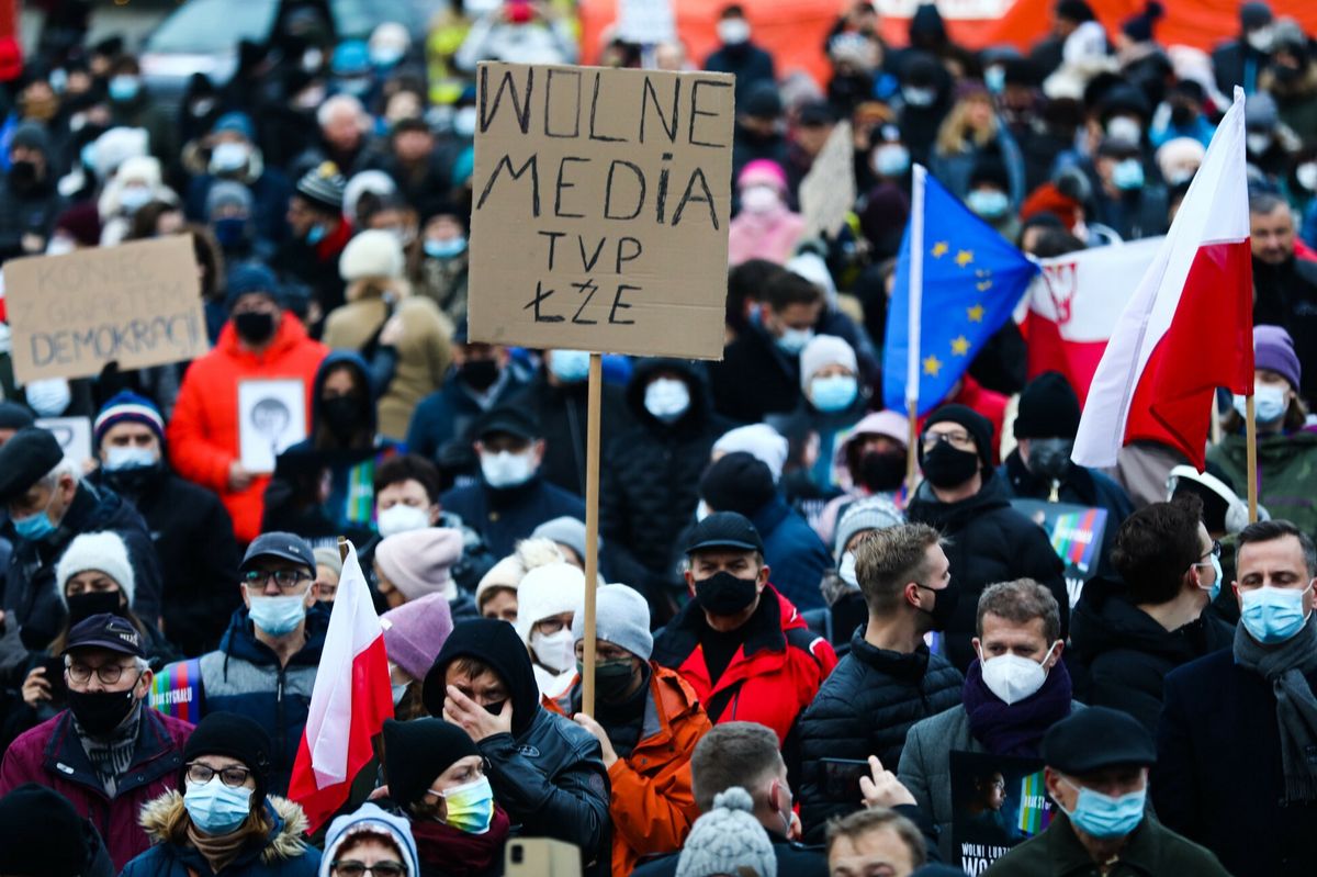 Niemieckie media: bezpieczeństwo Polski obojętne dla PiS? 