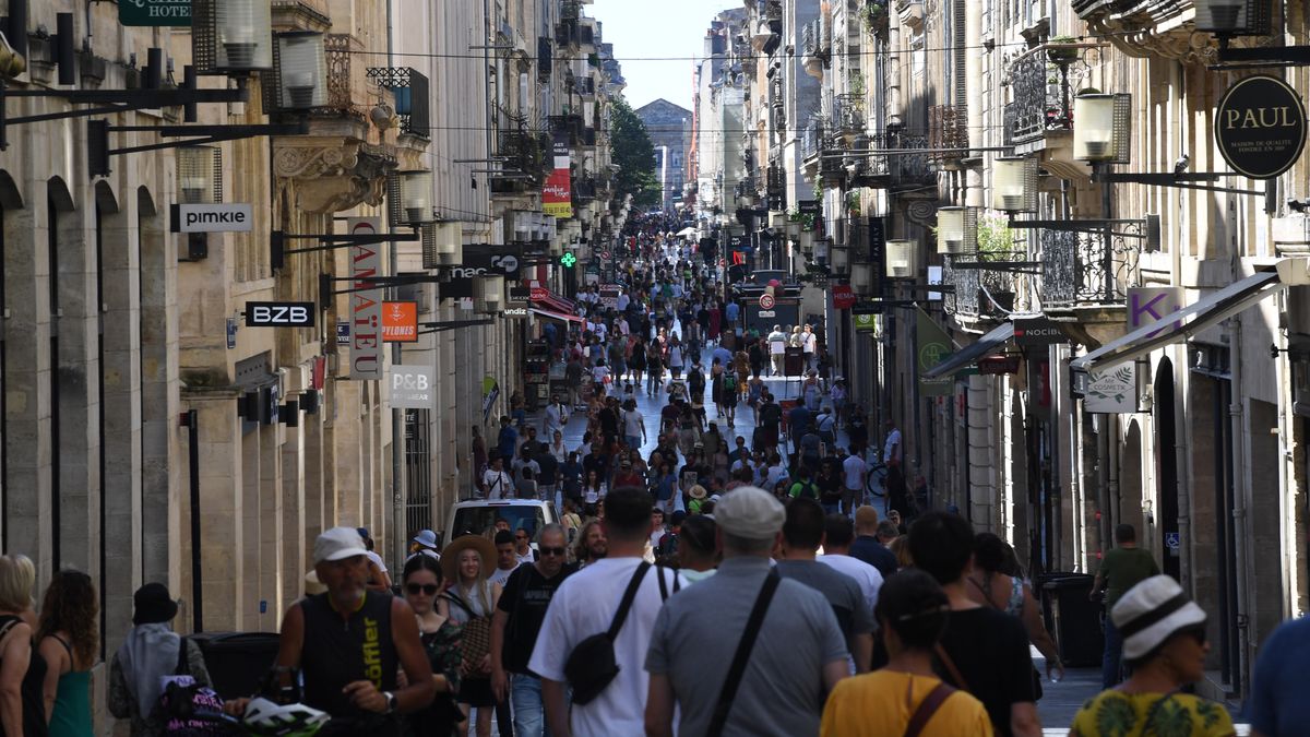 BORDEAUX, FRANCE - JULY 14: Crowds of locals and tourists walk down the main shopping street on July 14, 2022 in Bordeaux, France. The French population today celebrate Bastille Day, a national holiday to commemorate the Storming of the Bastille in Paris on 14th July 1789. (Photo by James D. Morgan/Getty Images)