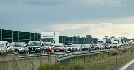 Rozbudują kluczową autostradę. GDDKiA rozstrzygnęła dwa przetargi