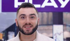 Kamil Bednarek reklamuje loterię w Play na Kartę (wideo)