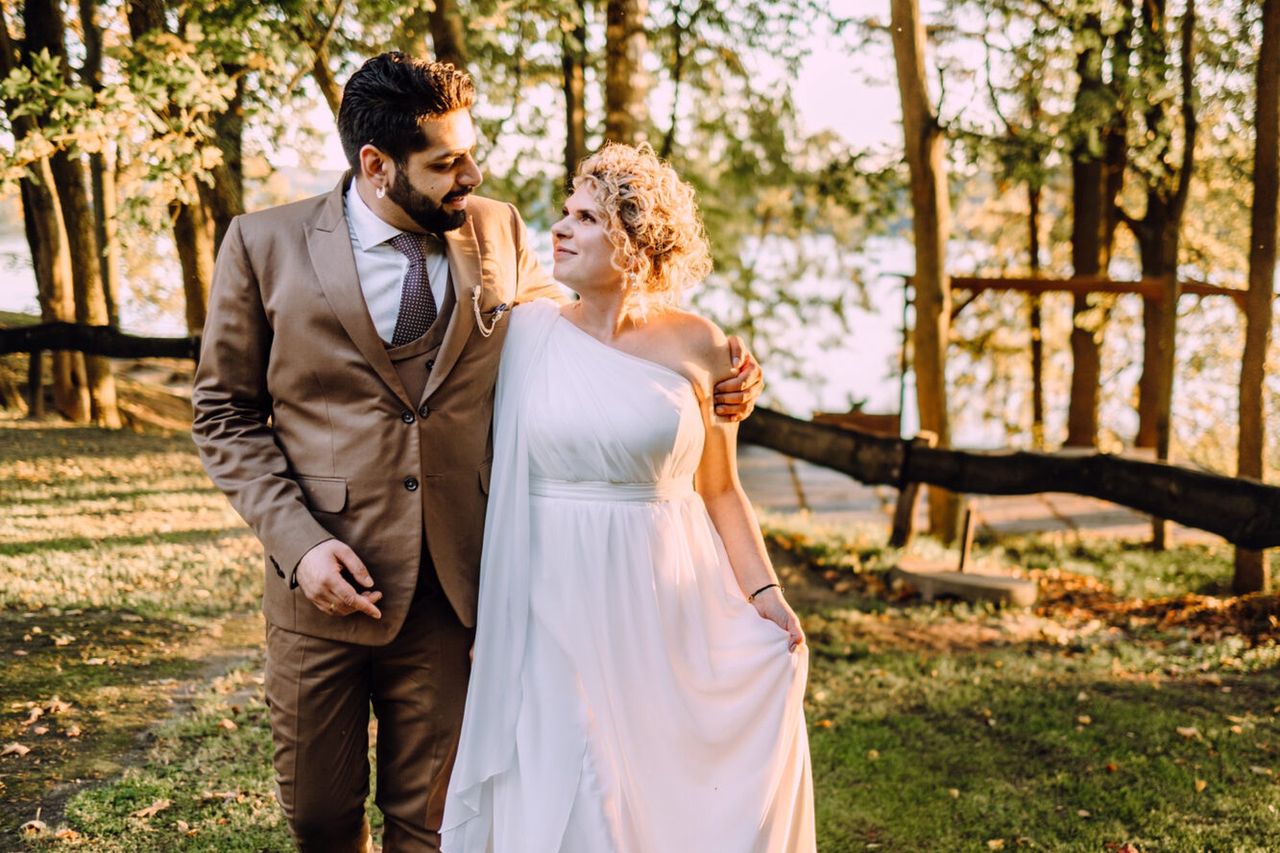 Połączyła ich miłość do... jedzenia. Polsko-hinduskie małżeństwo edukuje i gotuje!