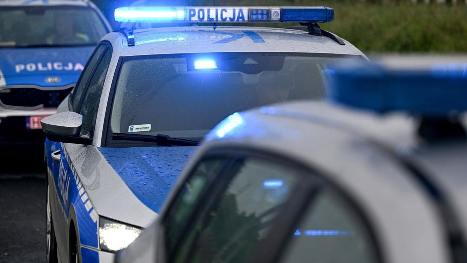 policja
Wac�awice, 13.06.2023. Policja na miejscu wypadku drogowego w Wac�awicach, 13 bm. (dd/awol) PAP/Darek Delmanowicz
Darek Delmanowicz
bezprawie, drogowy, ilustracja, ilustracje, kogut, kolizja, mandat, policja, prawo, radiow�z, ruch, wykroczenie, wypadek