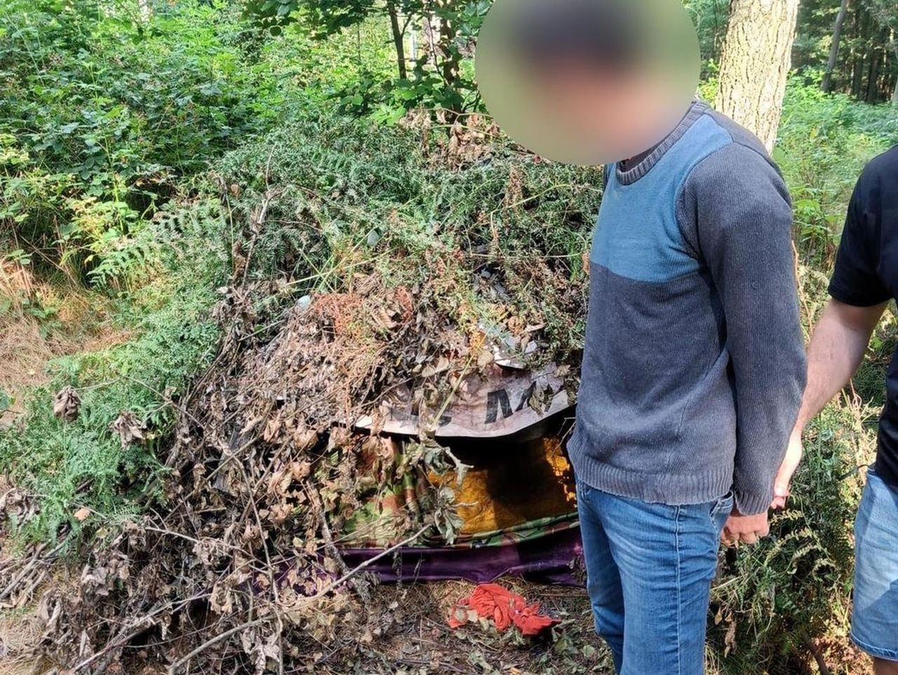 Tychy: Poszukiwany mieszkał w lesie. Ukrywał się przez kilka miesięcy