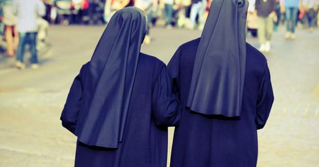 Ile zarabia zakonnica? W Polsce jest ich ok. 17 tys. Jesteście gotowi?
