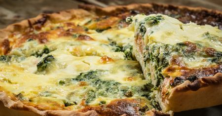 Do wytrawnej zapiekanki dorzucam szpinak i ser. Od razu mam kolację na dwa dni