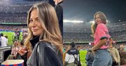 Różowa Anna Lewandowska kibicuje Robertowi Lewandowskiemu z trybun na El Clasico (FOTO)